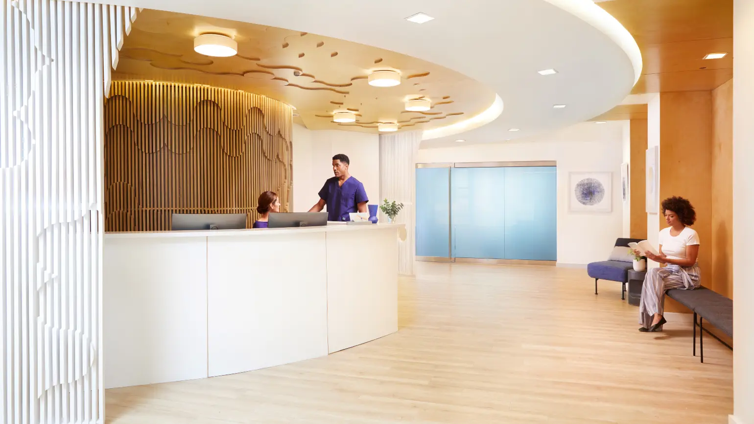 Lina - medical coworking case study with Optix