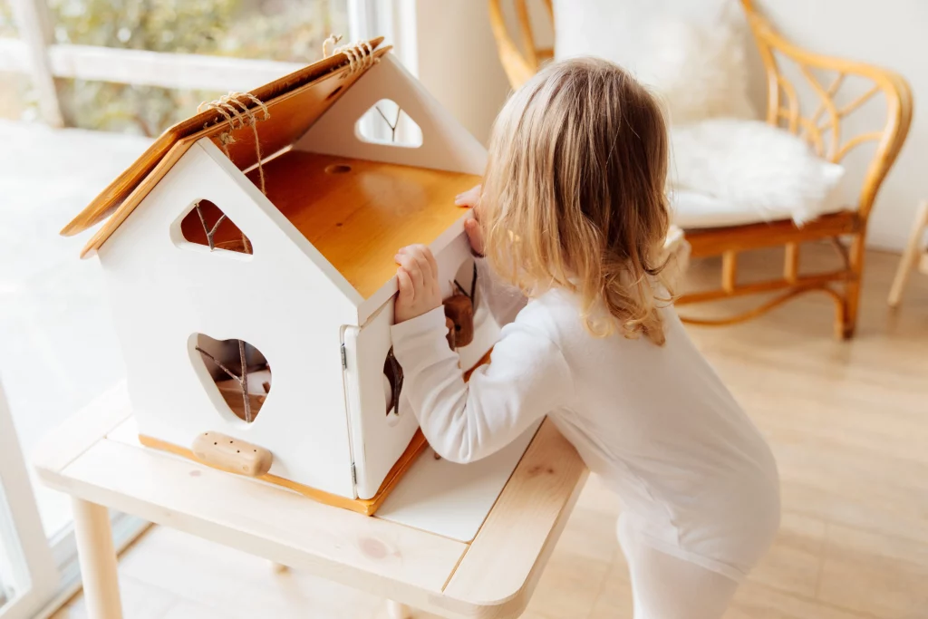 Coworking spaces for parents - coworking and childcare